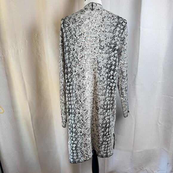 Leo & Nicole Black and White Animal Print Sz XL Duster Sweater Open Cardigan EUC - Picture 8 of 8